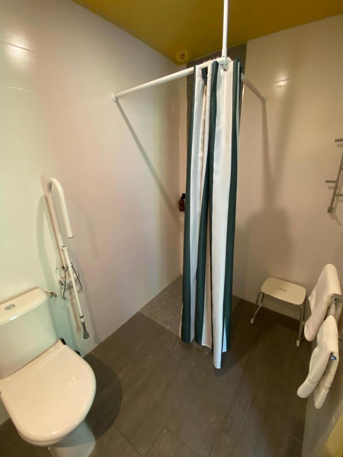 Hotel Les Voisins Beaucemaine Ploufragan Room photo
